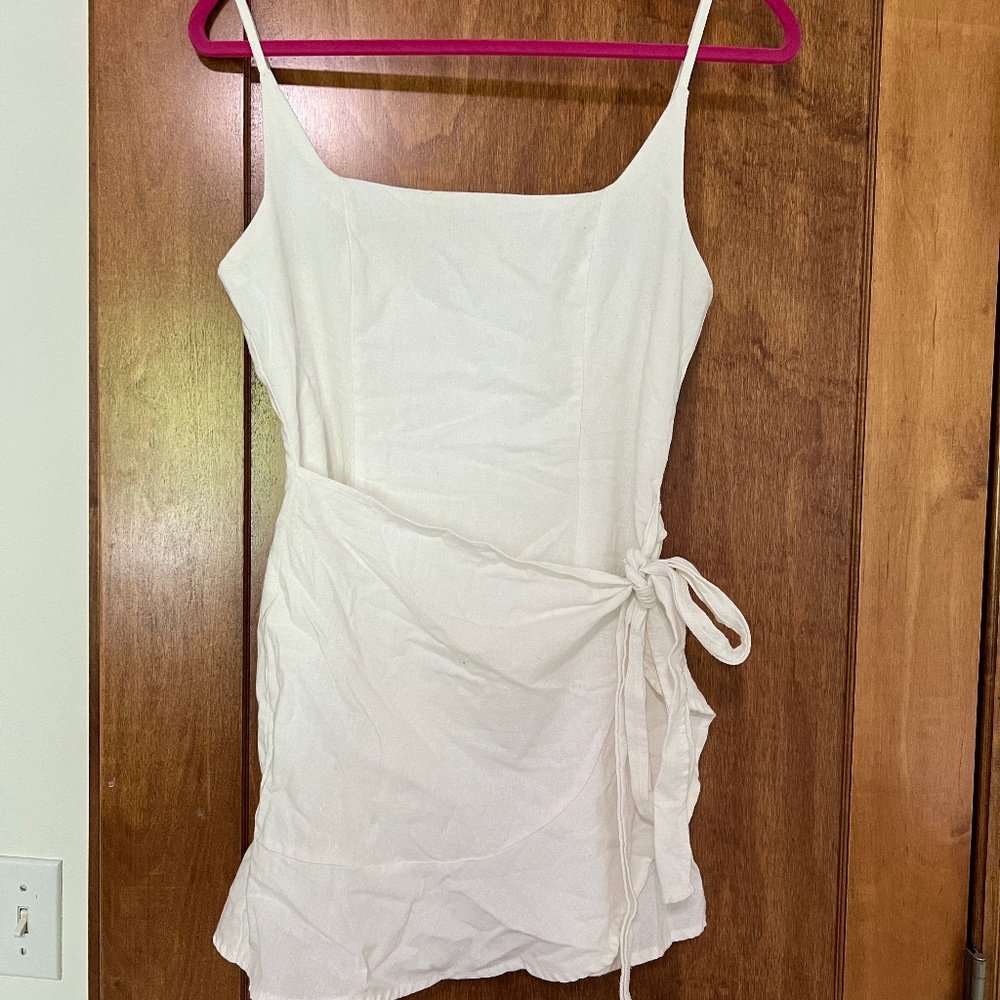ruffled white dress